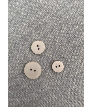 M. light grey - trendy button - two holes - color 181