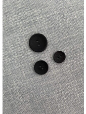 M. black - trendy button - two holes - color 580