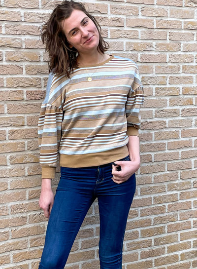 A striped Paola sweater.