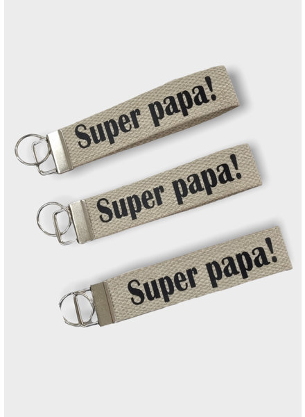 Madeline keychain 'Super Daddy!'