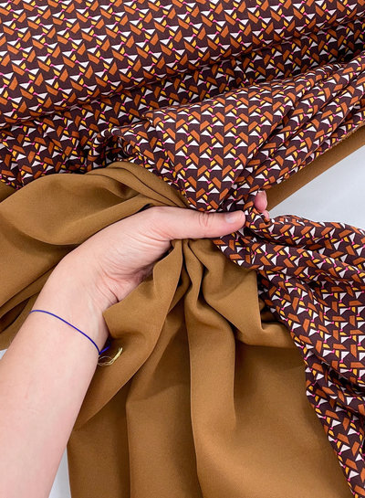 M. beautifully sheer fabric - for trousers and dresses - caramel café