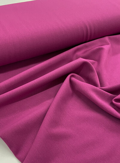 M. fuchsia soepelvallende gabardine