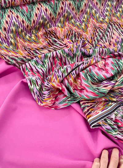 M. beautiful flowing fabric - for trousers and dresses - pink