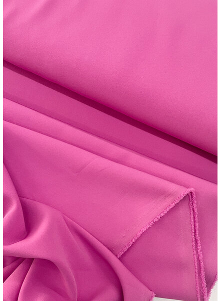M prachtig doorvallende stof - voor broeken en kleedjes - roze