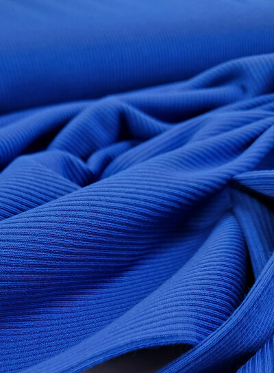 kobaltblauw ribtricot