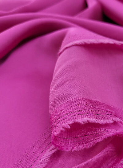 Madeline fuchsia - rayon viscose satijn