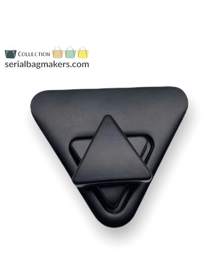 SBM twistlock triangle Electro Black