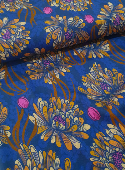 Bittoun beautiful dahlias in the most beautiful blue - woven viscose with a little stretch