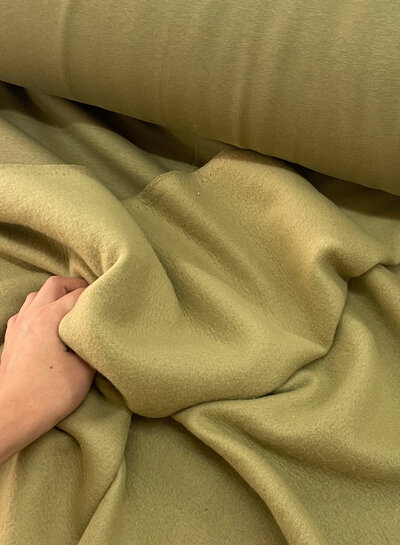 moss green - thick jogging, softly roughened on the inside v (available from 5/2)