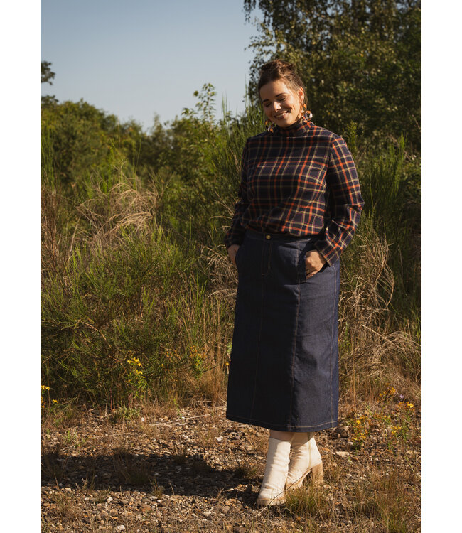 The Fashion Basement Ellie blouse - TFB model pattern