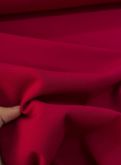 M. warm rood - scuba crepe twill