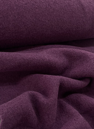 plum-boiled wool