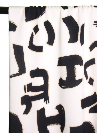 Atelier Jupe off-white with black print - viscose
