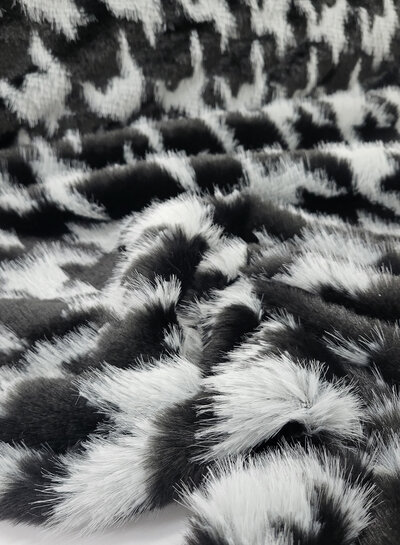 Madeline houndstooth - faux fur - beautiful quality
