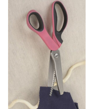pink pinking shears