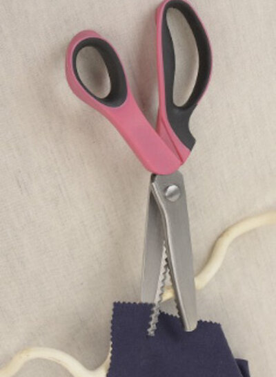 pink pinking shears