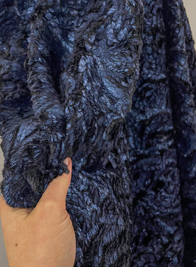 deadstock beautiful deep blue faux fur