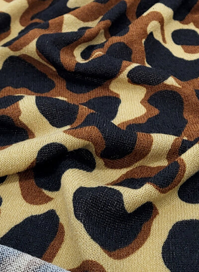 deadstock beautiful knitted viscose blend with animal print