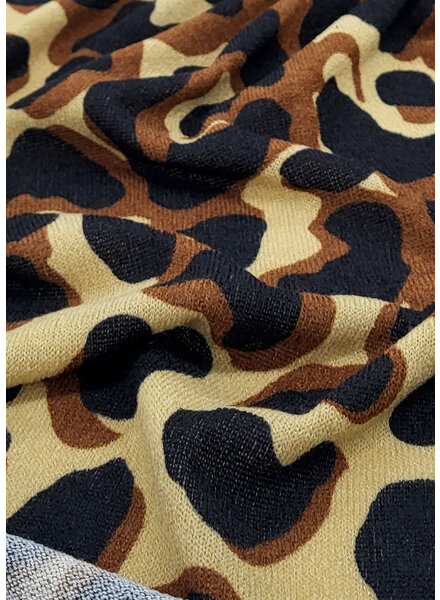 deadstock beautiful knitted viscose blend with animal print