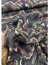 M. abstracte print en dat vleugje groen - geweven viscose