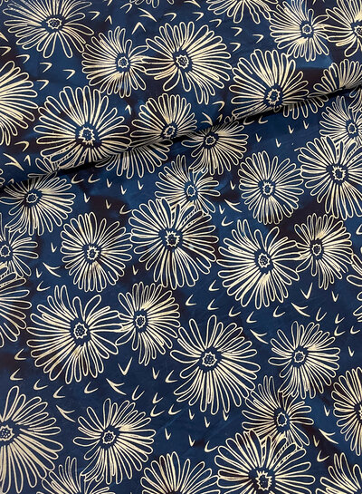 M. marineblauw met bloemen - prachtige batik katoen