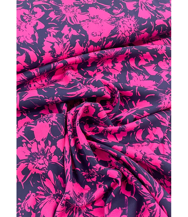 Madeline marineblauw en fuchsia bloemen- zachte viscose twill