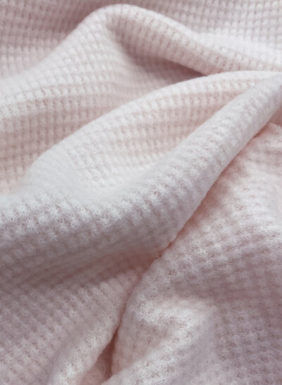 M. soft pink with waffle structure - knitted viscose