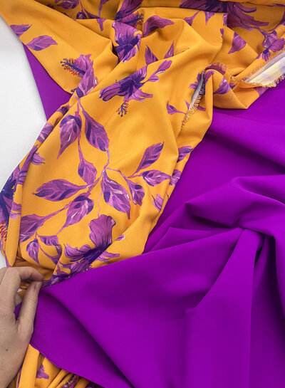 A la Ville zomers paars - prachtig doorvallende stof voor kleedjes of broeken