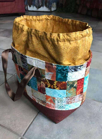 ZipperZoo Memories 'n more -drawstring tote - pattern in English