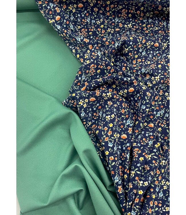 A la Ville saliegroen - viscose crepe met 3% elasthan