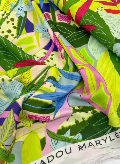 Marylene Madou jungle met neon roze en geel - prachtige Italiaanse viscose