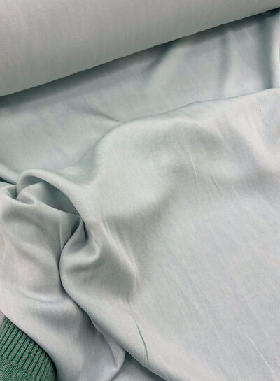 True Denim by M. Denim: prachtige soepelvallende denim tencel lichtblauw chambray