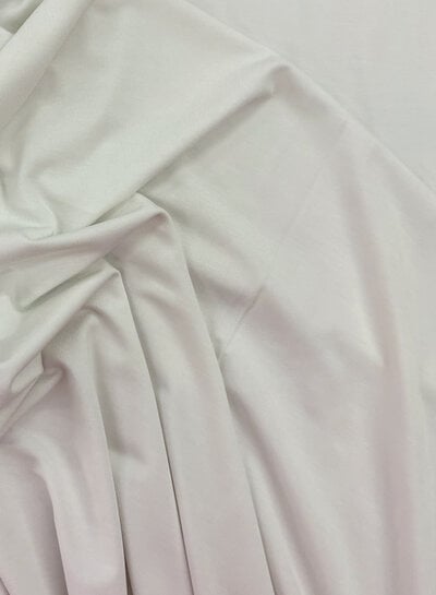 Madeline wit -biologische bamboo tricot - heel soepelvallend en zacht