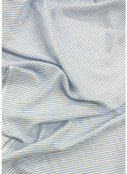 deadstock beautiful woven viscose with a high thread count - blue and white