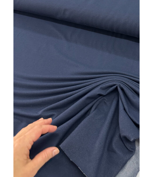 Madeline donker Indigo - vormvaste, stevige tricot met denim look