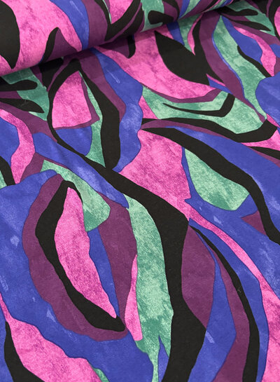 Madeline graphic leaves cyclam - viscose tricot