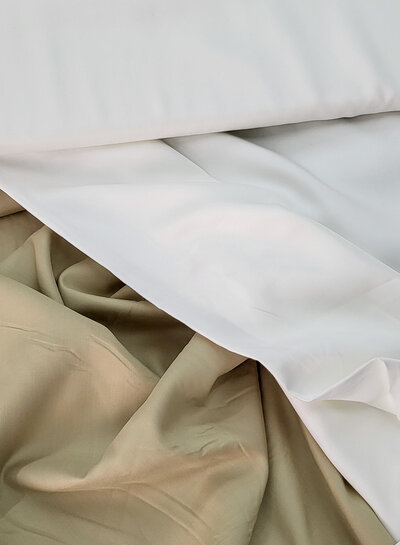 Madeline bamboe lakenstof - zijdezacht - 300 cm breedte - beige