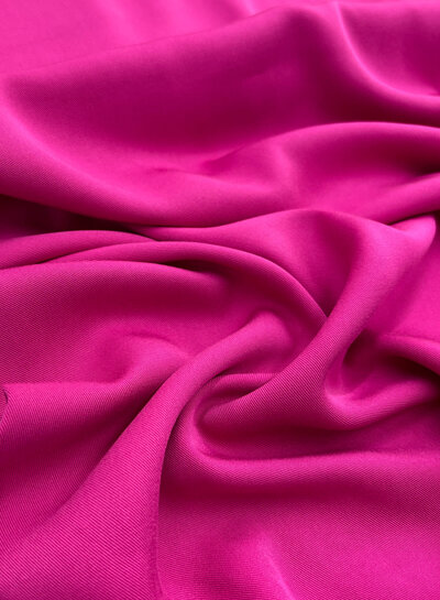 M. fuchsia - plain viscose twill