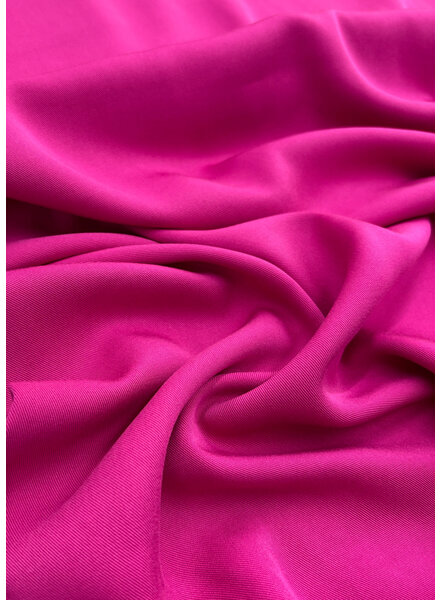 M. fuchsia - plain viscose twill