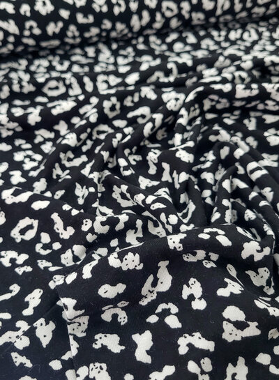 Madeline black leopard - viscose jersey