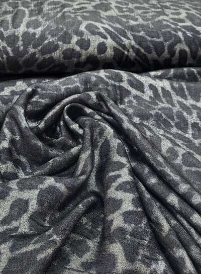 M. shiny leopard BLACK - geweven viscose blend