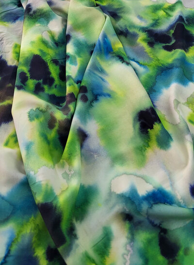 M. passionate green - woven viscose with a little stretch