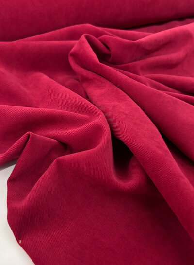 A la Ville red - beautiful velvet with twill binding