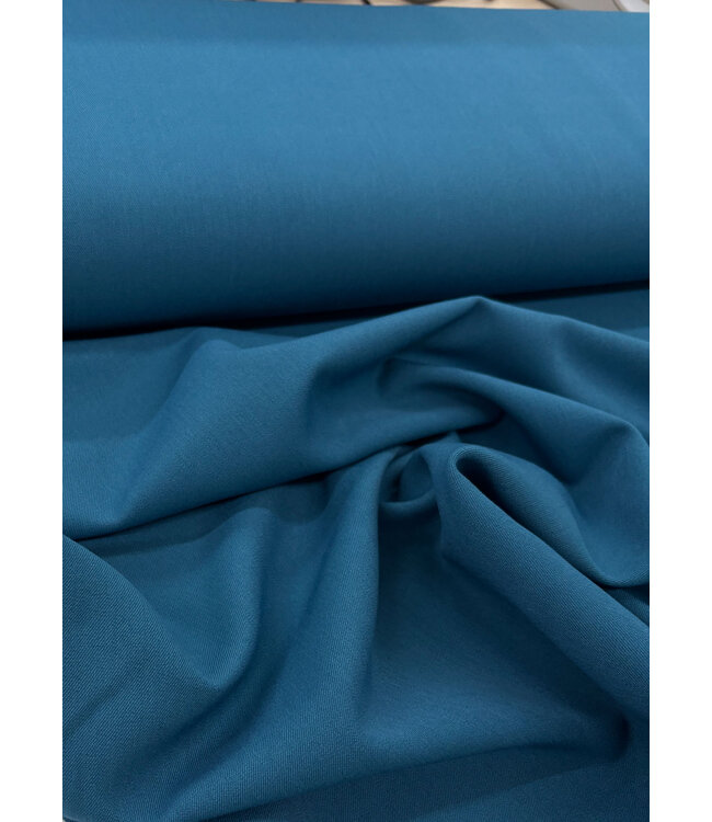Madeline petrolblauw  soepelvallende gabardine