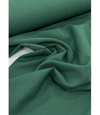 woudgroen soepelvallende gabardine