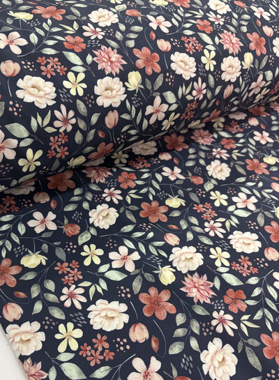 Madeline floral splendor - navy blue - softshell