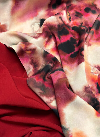 A la Ville red - stylish woven fabric - wrinkle-free - high quality (Italy)