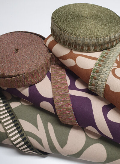 Madeline Aubergine - vintage leaves - canvas