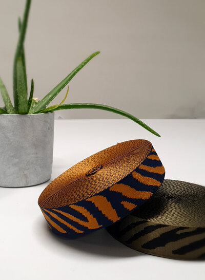 Tiger cognac bag strap - 38 mm