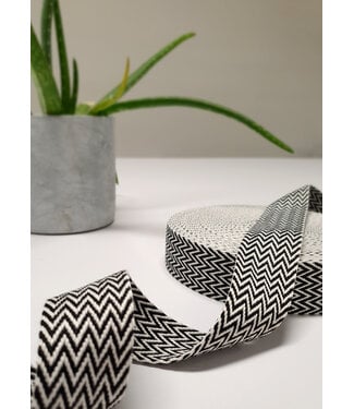 zwart en wit - chevron - tassenband 38 mm